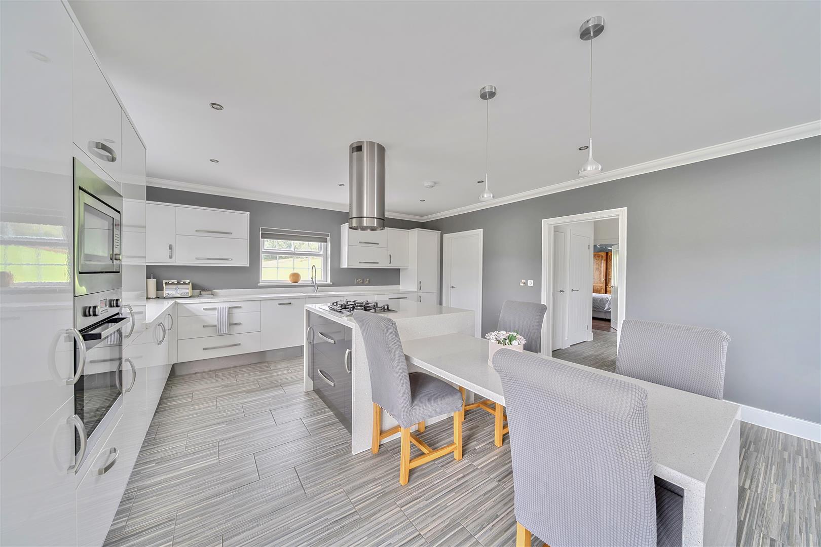 Sawel Court, Pontarddulais, Swansea, SA4 0TF